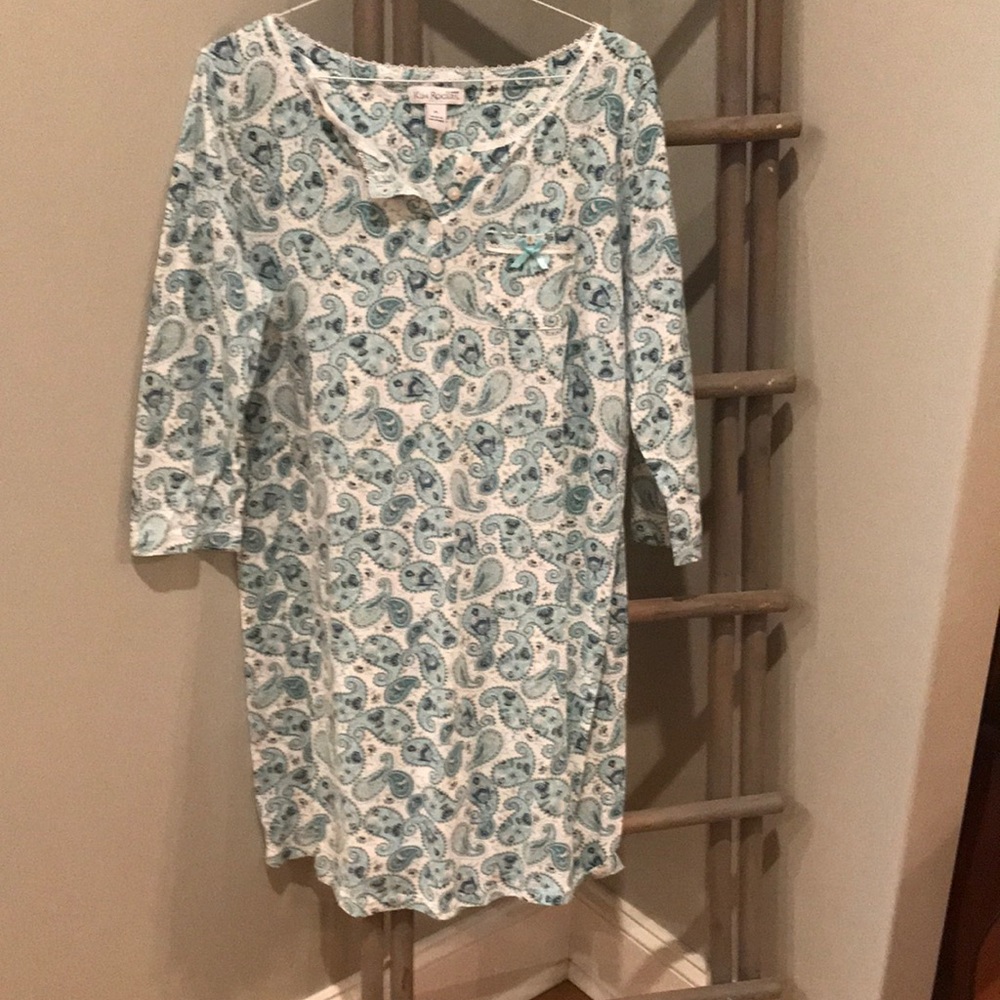 Kim Rogers medium nightgown paisley